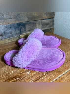 UGG Suede Cozy Shearling Slippers YOUTH 3 Purple Ruby Pink